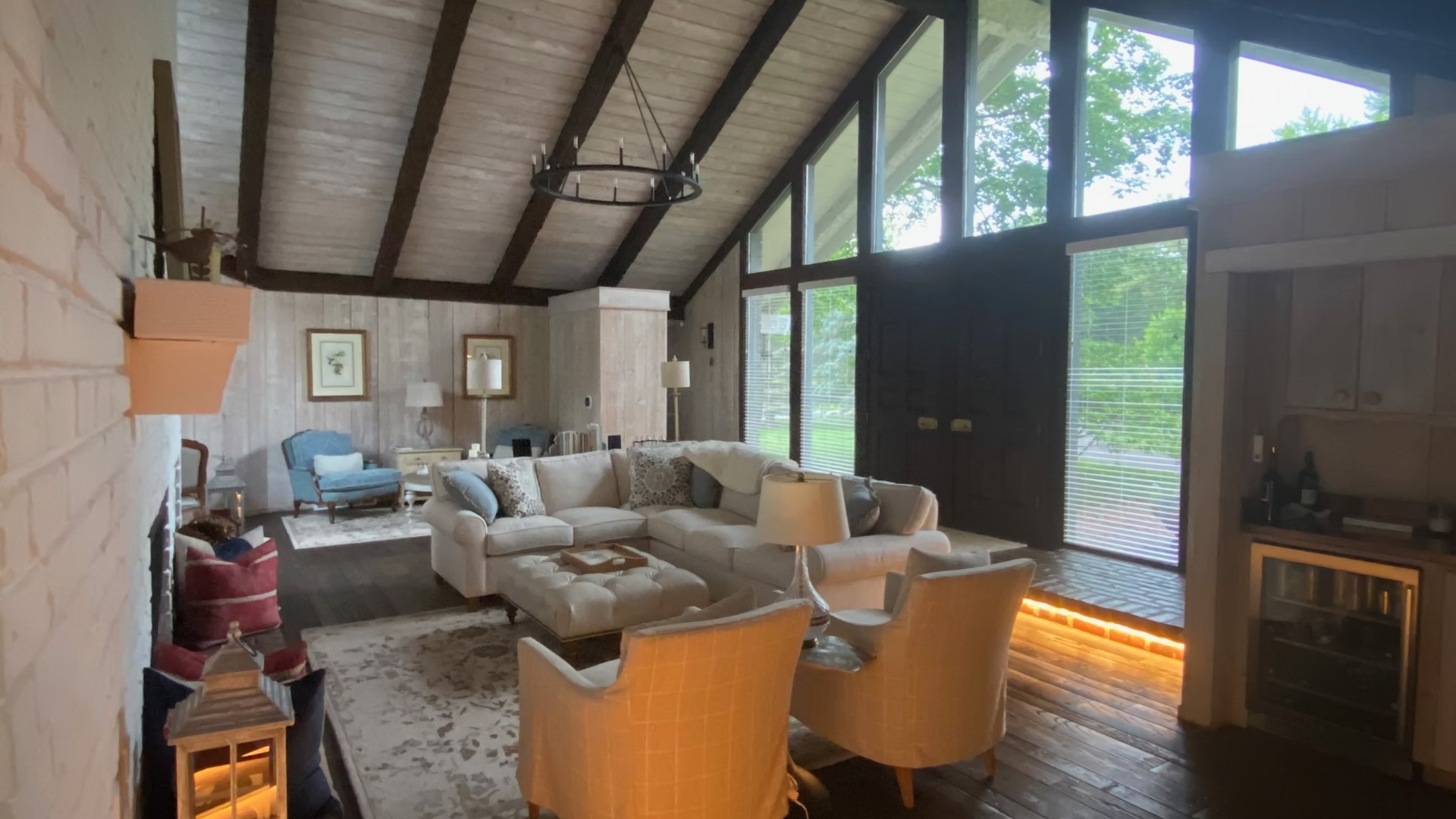 Lake Geneva Home — Entry & Great Room, before